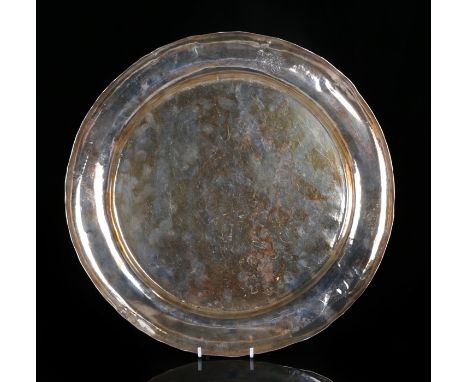 Unusual Chinese silver and gold dish, 18th/19th Century, the silver dish with a shallow hammered design with gold effect spec