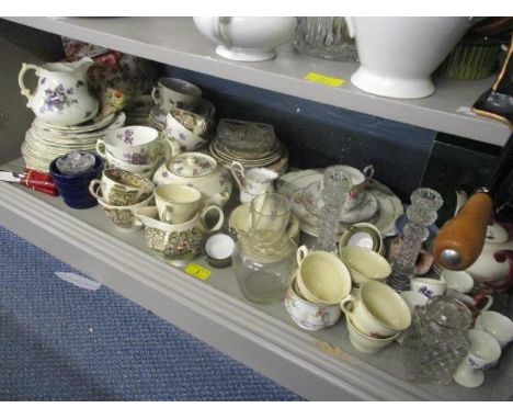A mixed lot to include five pieces of Royal Albert Petit Point pattern china, a reproduction grinder, a Hammersley tea servic