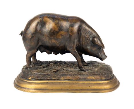 A bronze figure of a sow. Late 20th century, in the Animalier tradition, length 23cm.