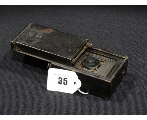 An Ernemann Heag 15 German Pocket Plate Camera