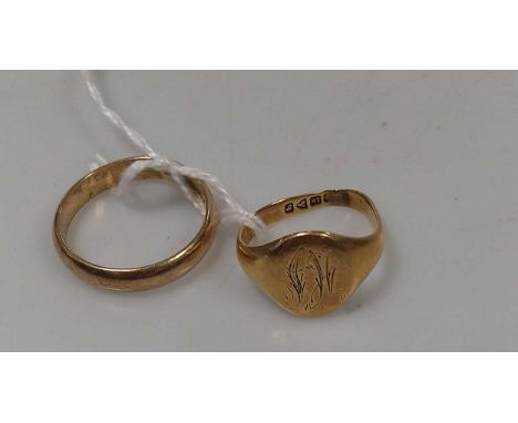 A hallmarked 18ct gold signet ring, together with a hallmarked 18ct gold wedding ring, gross weight 12.3g