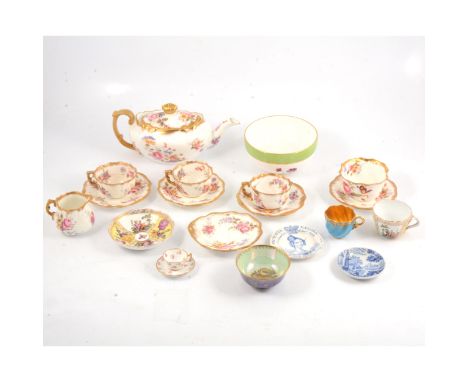 Quantity of decorative ceramics, including Stevenson &amp; Hancock tea bowl, a Wedgwood dragon lustre small bowl, Hammersley 