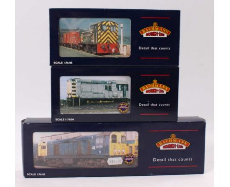 Bachmann Diesel Locomotive 00 Gauge Group, 3 examples to include 32-112 08 Diesel Shunter D3336, No.32-110 08 Diesel Shunter 