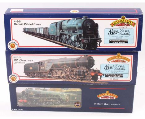 A Bachmann boxed locomotive group, three examples to include No. 31-552 Class V2 No. 60964 Durham Light Infantry locomotive a