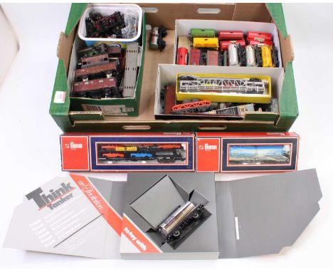 Large tray of 00 gauge goods wagons including approx. 38 Hornby-Dublo some 3-rail some 2-rail, includes a hopper wagon and a 