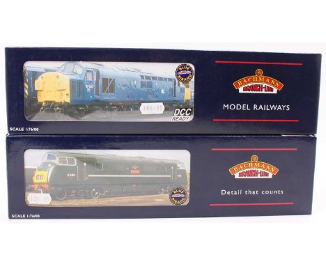 Bachmann Diesel Locomotive 00 Gauge Group, 2 examples to include 32-050 Class 42 Warship Diesel D817 Foxhound, and a No.32-77