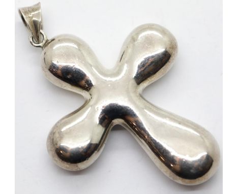 Vintage fancy cross, H: 65 mm. P&amp;P Group 1 (£14+VAT for the first lot and £1+VAT for subsequent lots) 