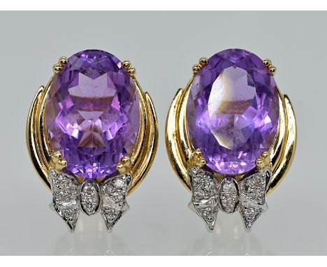 Paar Ohrclips mit Amethyst und kleinen Achtkant-Diamanten, 90er-Jahre585/- Gelbgold. Gestempelt 14 k. Gesamtgewicht: ca. 9,3 