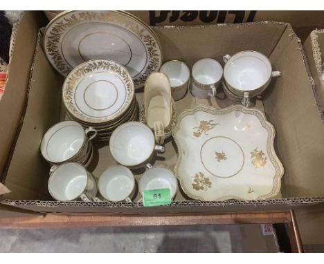 A Caughley deep dish and other gilded teaware, probably Caughley 