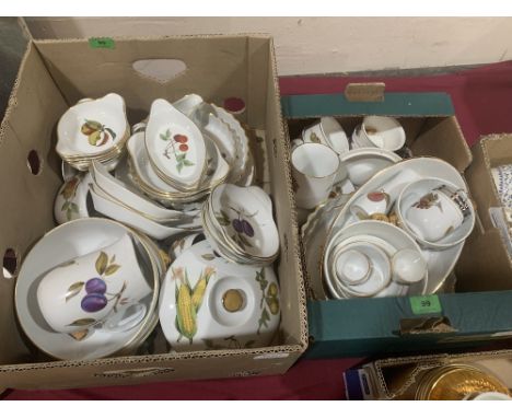 An extensive collection of Royal Worcester Evesham ceramics