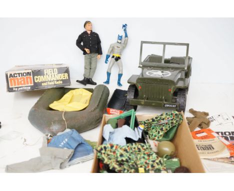 Collection of vintage toys & accessories majority action man 