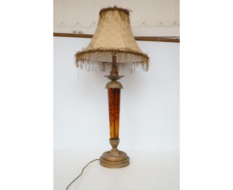 Very good quality glass & brass lamp Total height 82 cm 