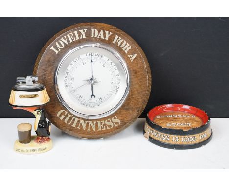 Guinness style memorabilia comprising of Mintons Ltd Guinness ashtray issued by Arthur Guinness son &amp; co ltd, produced in