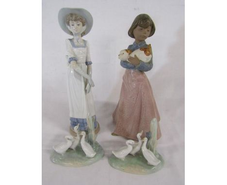 Nao 'Puppy is content' matte figure -&nbsp; Nao 'Young lady Pamela' with Long Gloves - and 2 sets of Nao ducks