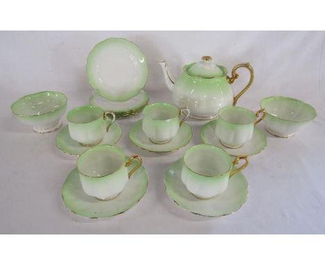 Royal Albert 'Rainbow' tea service&nbsp;