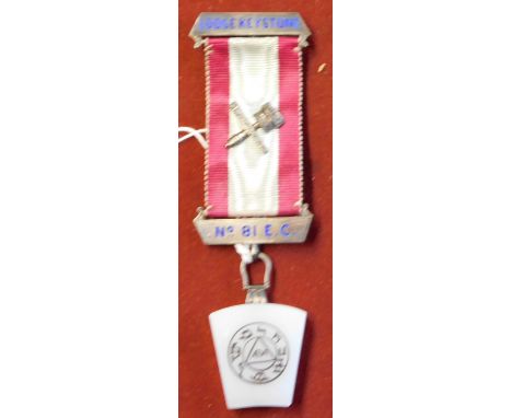 Masonic keystone Mark  jewel Lodge No. 81 E.C., marble glass white metal and enamel, made J.B. &amp; Co.
