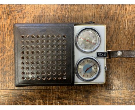 Soviet Union Transistor Clock Radio. SIGNAL-601 Vintage 1972 Soviet Transistor Radio Receiver with clock. Battery powered. Le