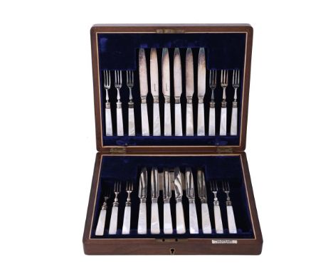 
	
		Y&nbsp;A CASED SET OF ELEVEN FRUIT FORKS AND TWELVE FRUIT KNIVES WITH SILVER FERRULES
		YATES BROTHERS, SHEFFIELD 1911
	