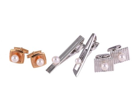 
	
		A COLLECTION OF CULTURED PEARL JEWELLERY
		Comprising a pair of cultured pearl cufflinks, the cultured pearls on polishe