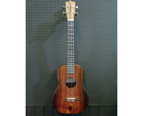 Tanglewood TWT 20 Baritone Ukulele - ebony - ex-shop stock in shipping box 