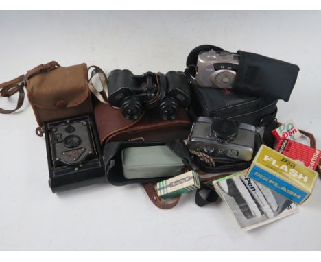 Carl Zeiss 8x30W Jenoptem Binoculars in leather case, Rajar No.6 camera etc. 