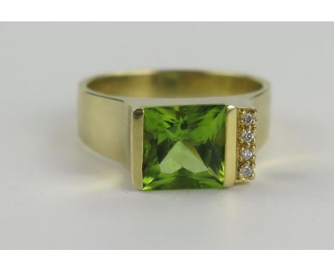 14ct Gold, Peridot and Diamond Ring, 8mm main stone, size O.25, 7.4g 