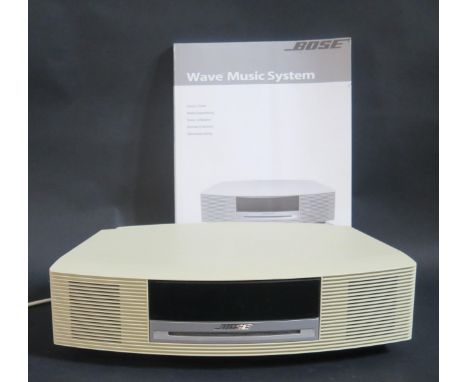 A Bose Wave Music System with CD Player AWRCC6 with manual (no controller) 