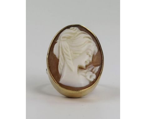 9ct Gold Shell Cameo Ring decorated with the bust of a lady, size M, 5.6g and gold plated ladies watch 