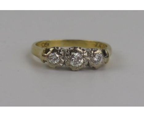 18ct Gold and Diamond Three Stone Illusion Set Ring, size I, 3.2g 