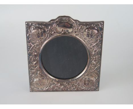 Modern Silver Easel Back Photograph Frame decorated with Cupids, 3.75" aperture 