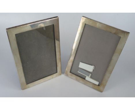 Pair of Silver Photograph Framed, 6.75x4.25" aperture, easel back, date matched Birmingham 1923 & 1927, William Neale & Son. 