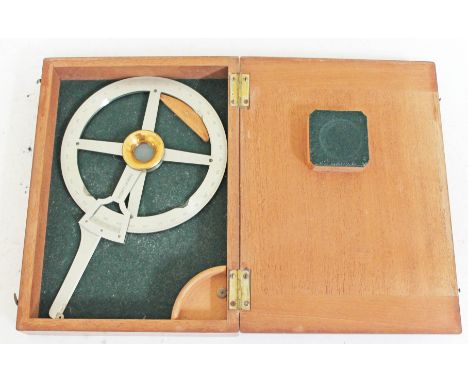 A Stanley protractor with box. CONDITION REPORT - very good, no damage, little wear.
