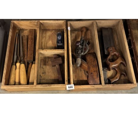 A quantity of vintage tools 