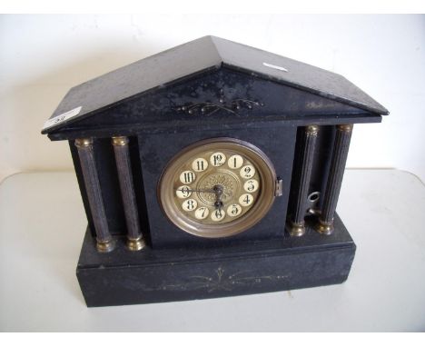 Victorian black slate cased mantle clock (33cm x 13cm x 28cm) 