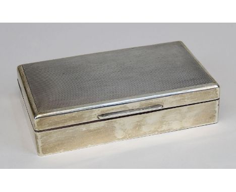 Zigarettendose, S. J. Rose &amp; Son London 1949, Sterlingsilber, innen mit Holzeinsatz, an Seite gepunzt "S. J. R.", sowie l