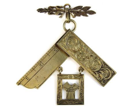 Freimaurerabzeichen (Masonic), Silber mit Resten von Vergoldung, London 1892, rückseitig Herstellermarke RS, schreitender Löw