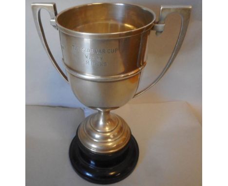 A George V silver two handled trophy cup, maker Daniel George Collins, Sheffield, 1927: inscribed South Eastern Central A.C.U