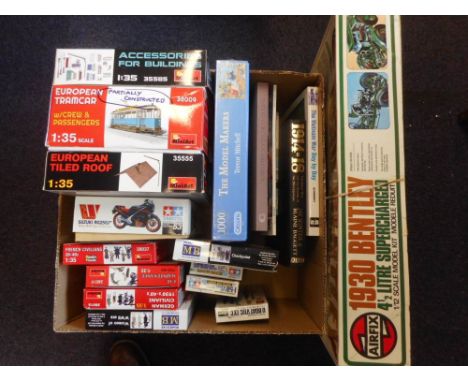 Mini Art,  Tamiya, Airfix and others a collection of assorted model kits: either partially constructed or incomplete includin