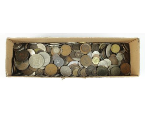 GB & World Coins, over 3.3KG, 17th to 20thC assortment, silver noted.