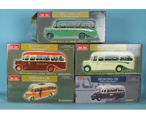 Five Sun Star 1:24 scale buses, all boxed but with breakages to head lamps, wing mirrors, etc, 1 box a/f, (5).