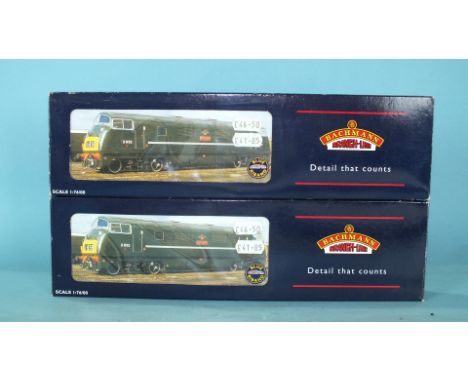 Bachmann OO gauge, two Class 42 Warship diesel locomotives: 32-054 'Monarch' and 32050 'Foxhound', both boxed, (2).