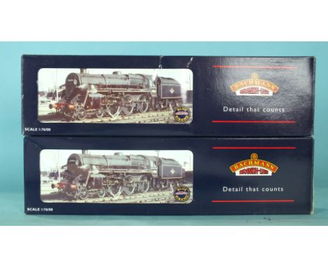 Bachmann OO gauge, two BR Standard Class 5MT 4-6-0 locomotives, 32-500 and 32-501, both boxed, (2).