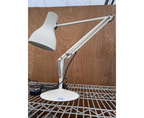 A VINTAGE MID CENTURY TYPE 75 ANGLE POISE LAMP BELIEVED WORKING ORDER BUT NO WARRANTY 