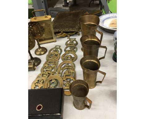 A QUANTITY OF BRASSWARE INCLUDING HORSE BRASSES, CROCODILE NUTCRACKERS, CARRIAGE CLOCK, ETC 