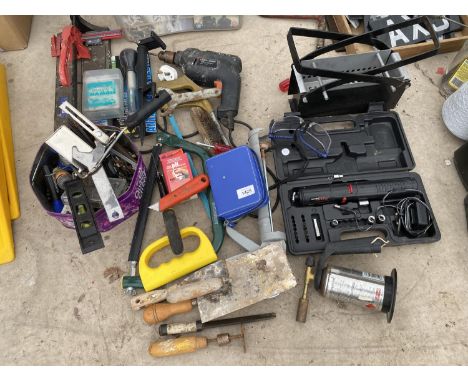 AN ASSORTMENT OF TOOLS TO INCLUDE A BLACK AND DECKER DRILL, A HACKSAW AND A BLOW TORCH ETC 