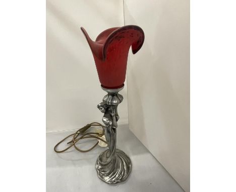 AN ART DECO STYLE PEWTER TABLE LAMP WITH A RED GLASS SHADES 