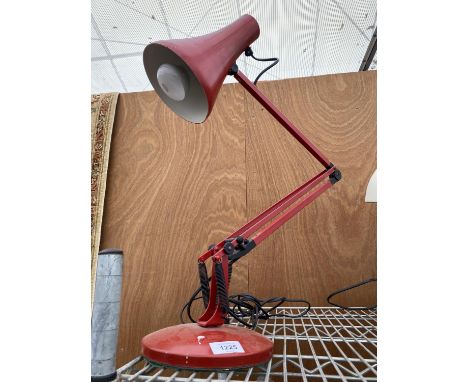 A VINTAGE MID CENTURY MODEL 90 ANGLE POISE LAMP BELIEVED WORKING ORDER BUT NO WARRANTY 