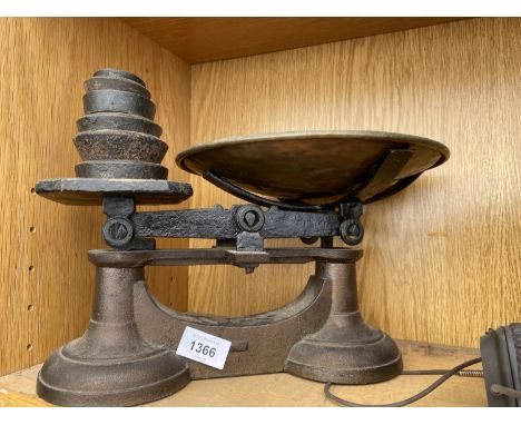 A SET OF VINTAGE KITCHEN SCALES TWO INCLUDE A NUMBER OF WEIGHTS 