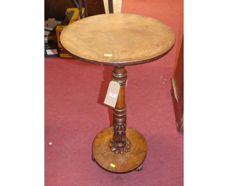 A Victorian mahogany circular fixed top pedestal tripod occasional table, dia. 41.5cm 