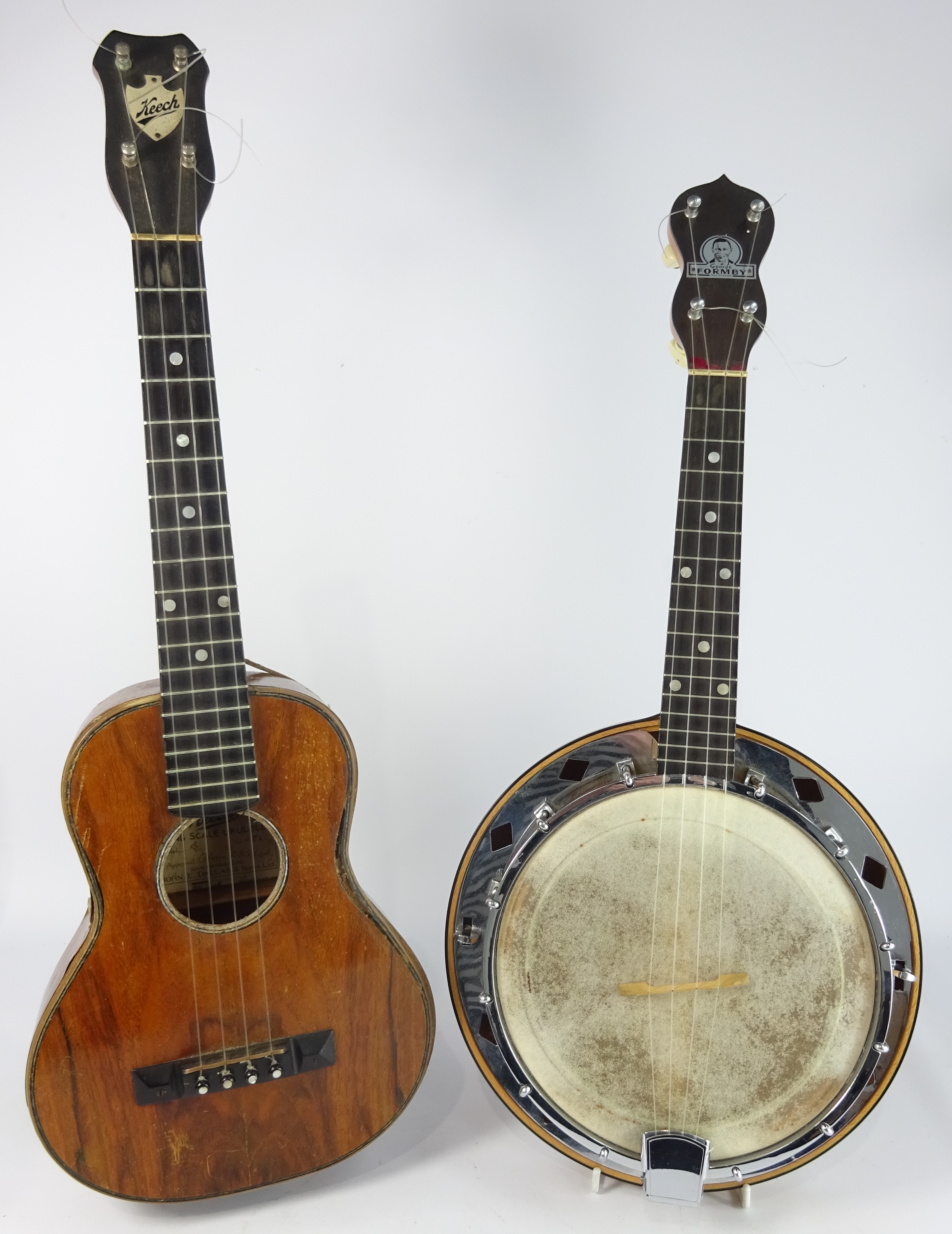 Dallas Model D Formby Banjo Ukulele stamped D2060 with birds eye